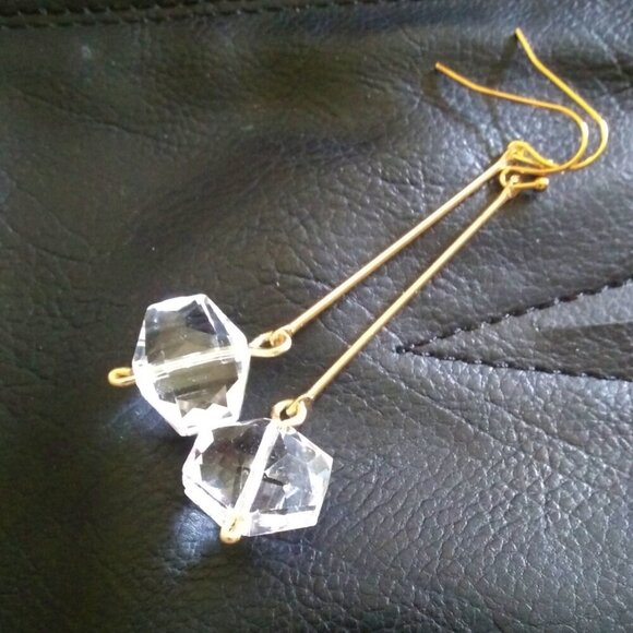 Sleek Sexy & Chic! Clear Faceted Glass Bead Earrings! Superior Bling/Glam Effect - Picture 1 of 10